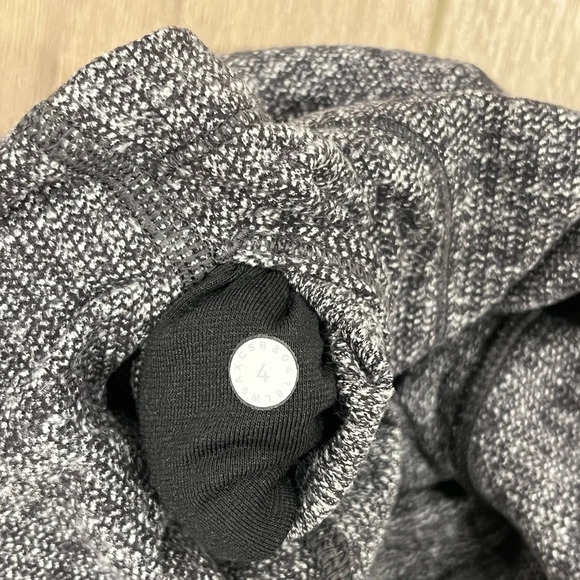 Lululemon 28” Wunder Under HR Tight LW5AXCS Black Gray Tweed Size 4 - Picture 7 of 7